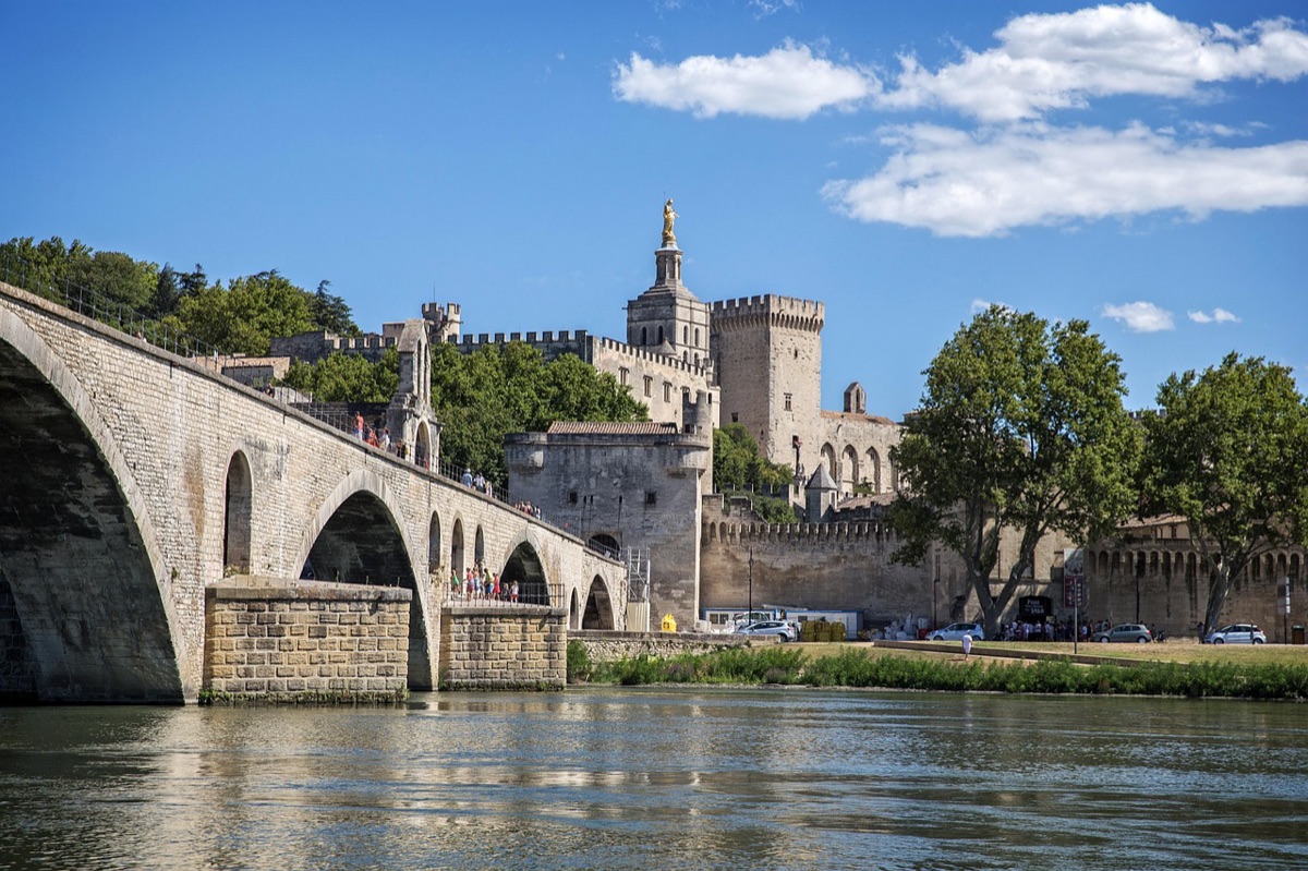 Historischer Steinbrücke mit Bogen